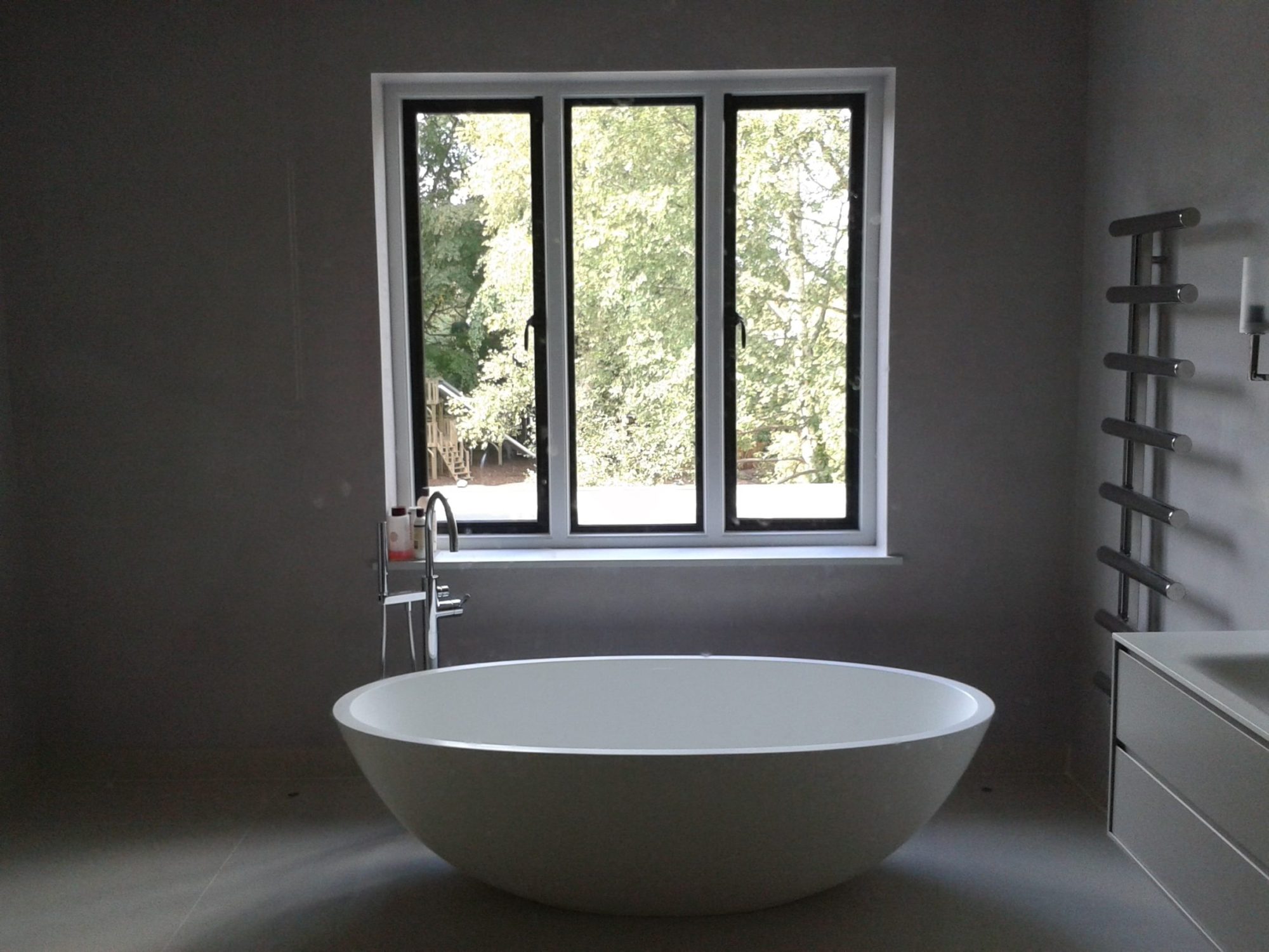 metal windows in bathroom
