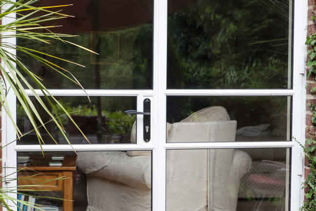 Slim metal window frames installed by Met Therm